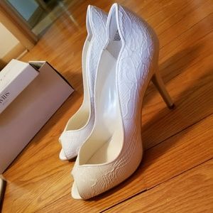 David's Bridal Ivory Heals